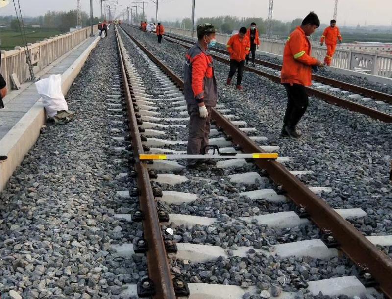 米朗科技位移傳感器（電子尺）高速鐵路軌道檢查儀（軌檢小車）的應用